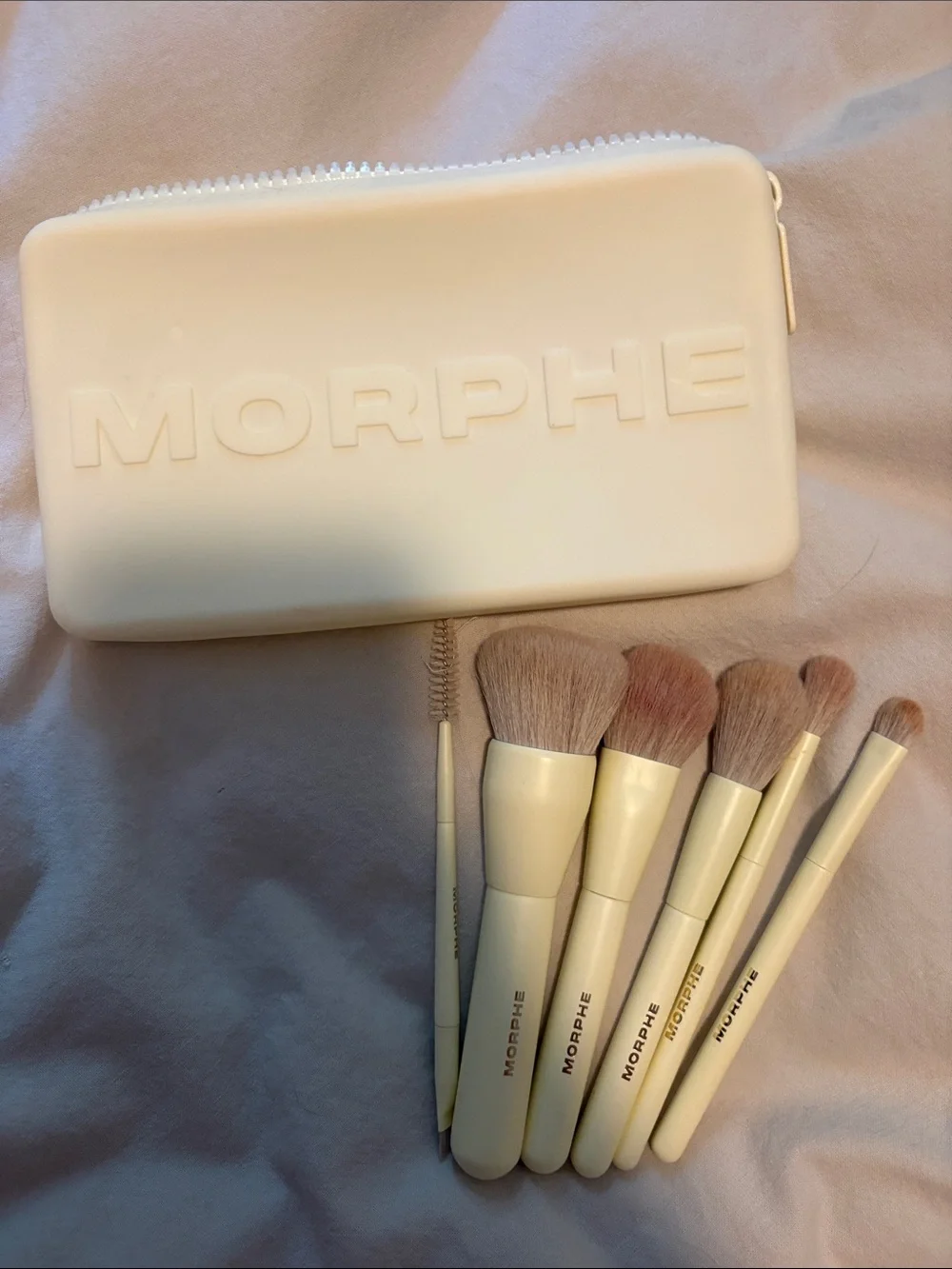 Morphe Butter Yellow Makeup Brush Set with Matching Zip Case